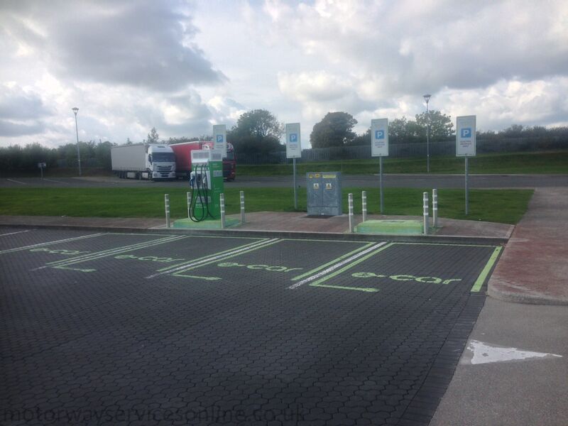 File:Lusk electric vehicle charging points.jpg