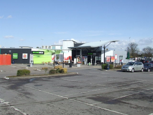 File:Newport Pagnell north.jpg