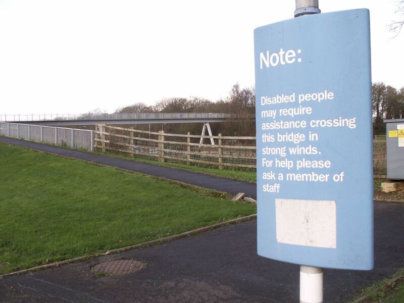 File:Leigh Delamere footbridge sign.jpg