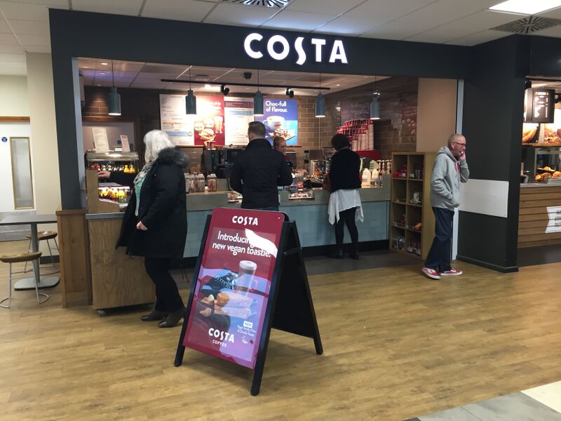 File:Costa kiosk Exeter 2020.jpg