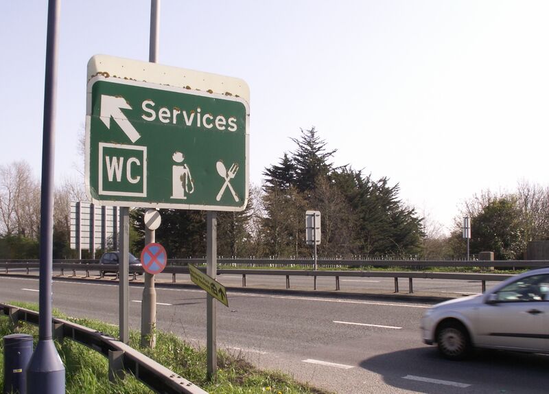 File:A27 green services sign.jpg