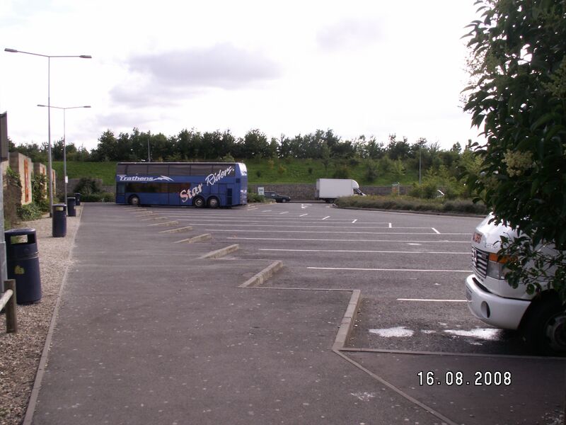 File:Oxford coach park.jpg