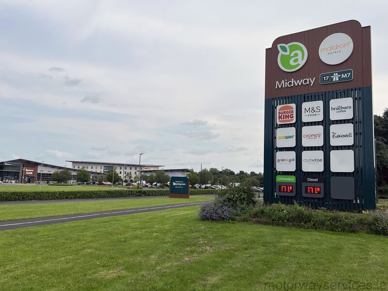 File:Midway Food Court signage.jpg