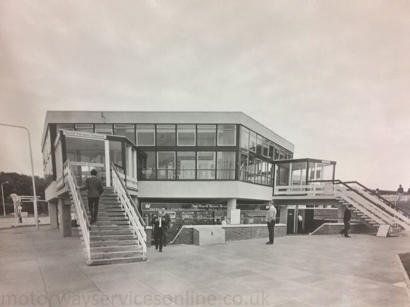 File:Forton amenity building 1965.jpg