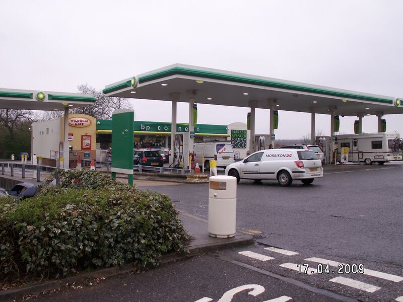 File:Popham petrol station.jpg