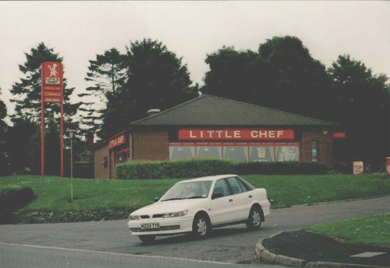 File:Little Chef Shaftesbury sign.jpg