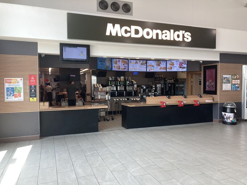 File:McDonalds Northampton North 2023.jpg