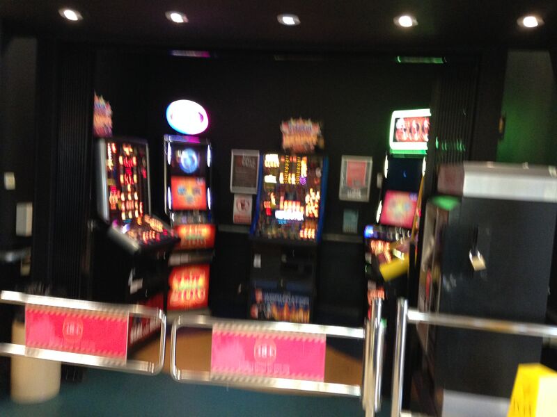 File:Severn View Games Arcade 2014.jpg