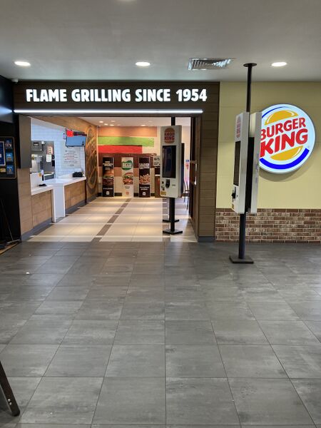 File:Burger King - EG Ilminster Rest Area (take 2).jpeg
