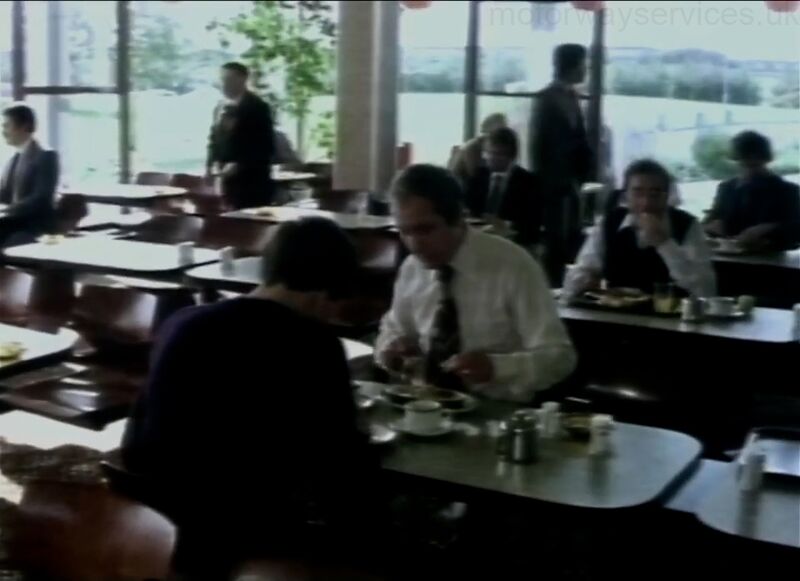 File:Scratchwood dining area 1980s.jpg