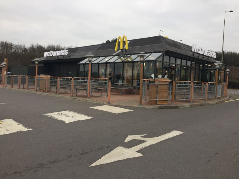 File:McDonalds Didcot 2019.jpg