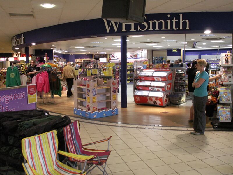 File:Woodall southbound WHSmith.jpg